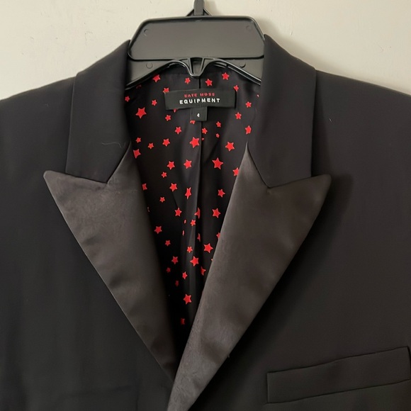 Equipment cropped tuxedo jacket with satin lapel. - Picture 1 of 5